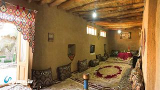 نمای داخلی سرای شیردل اقامتگاه بوم گردی خانه خاطره ها - تربت حیدریه - روستای سرخ آباد